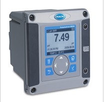 Polymetron 9500 通用控制器